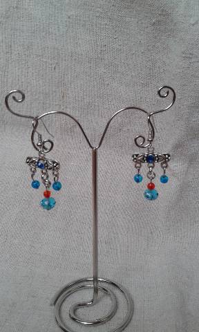 boucles d'oreilles perles bleues et rouge