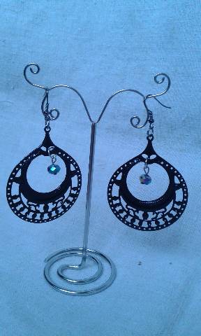 boucles d'oreilles noires ciselées