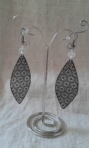 boucles d'oreilles goutte noire ciselée