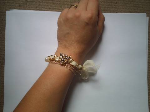 bracelet ruban blanc