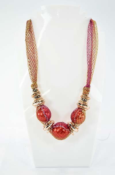 collier filet rouge